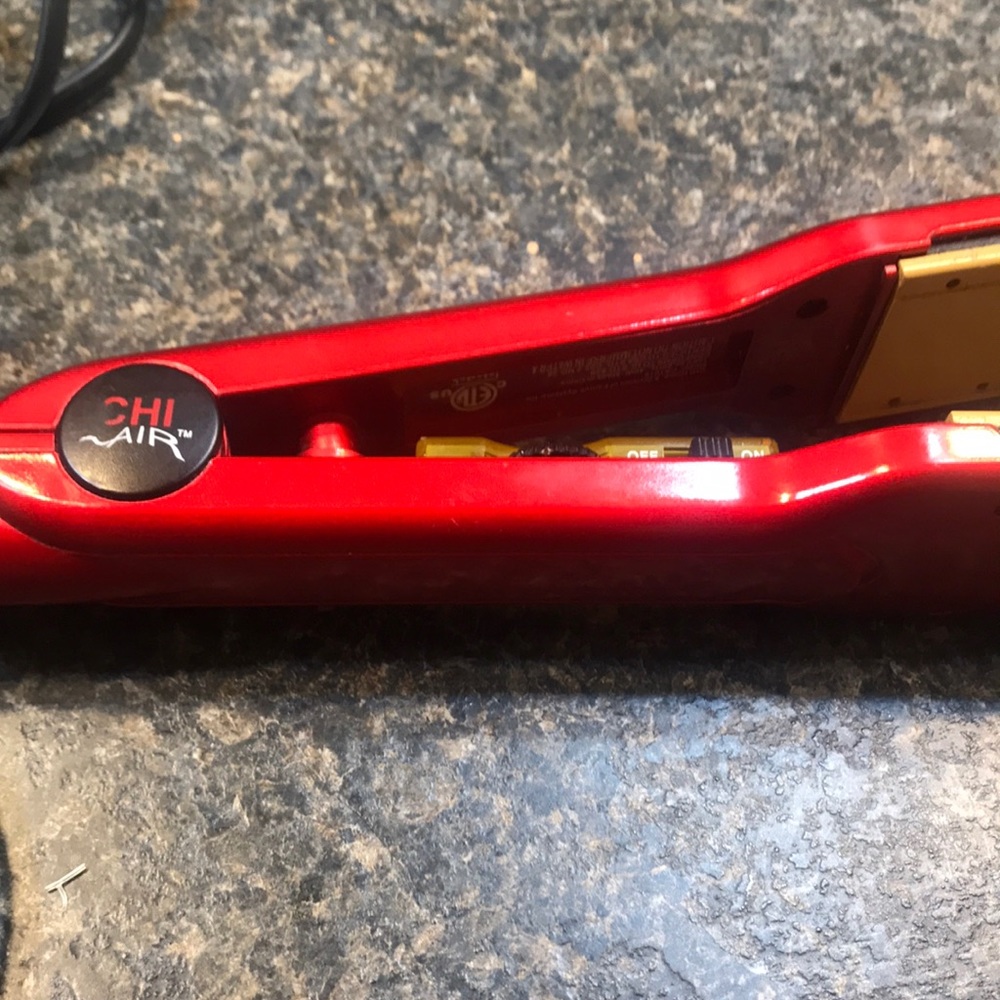 Chi straightener in EUC.